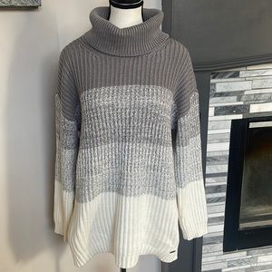 Calvin Klein Gray and White Winter Sweater